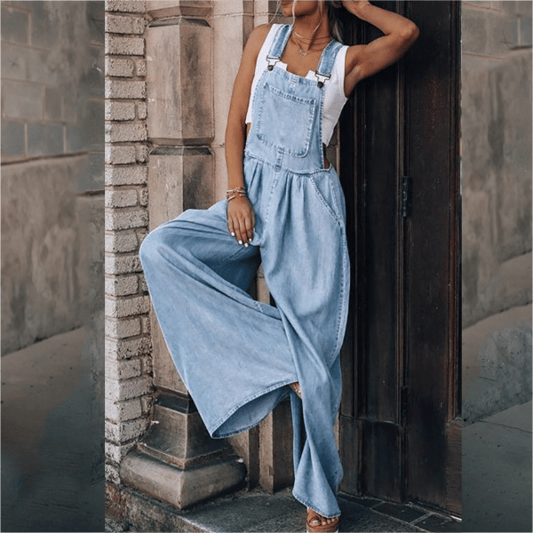 Women's denim overalls with wide legs and adjustable straps