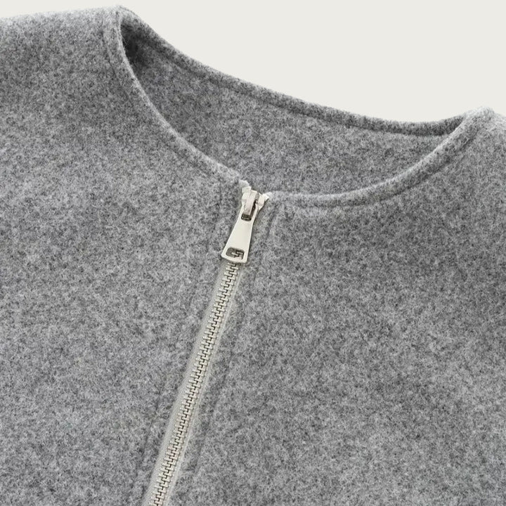 Cropped women's transitional jacket – with balloon sleeves & modern cut