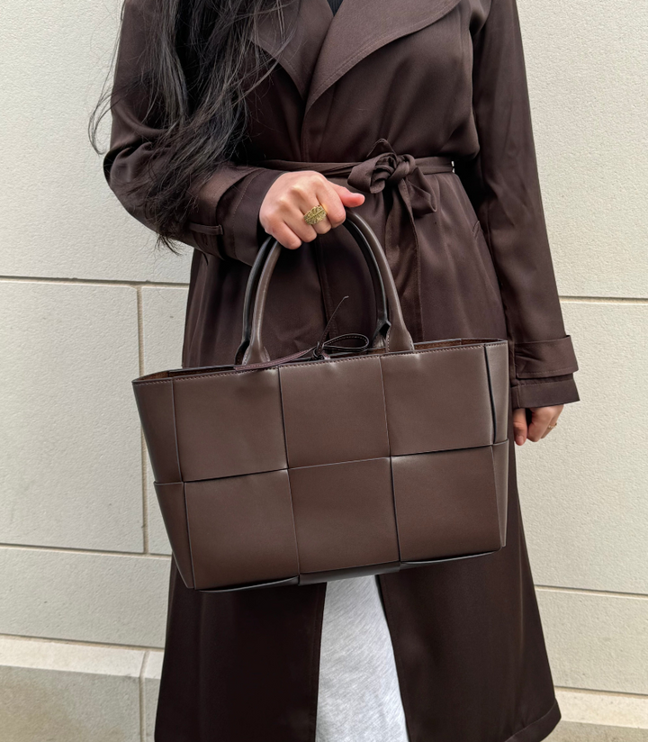 Women's handbag vegan leather – braided & elegant