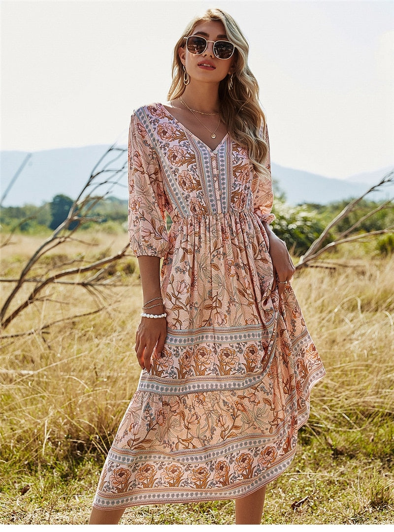 Boho maxi dress – V-neck, 3/4 sleeves, floral pattern