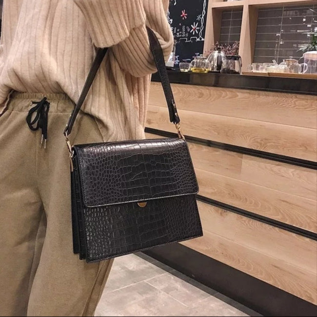 Crossbody Bag Women Croco Look – Vegan Leather & Elegant