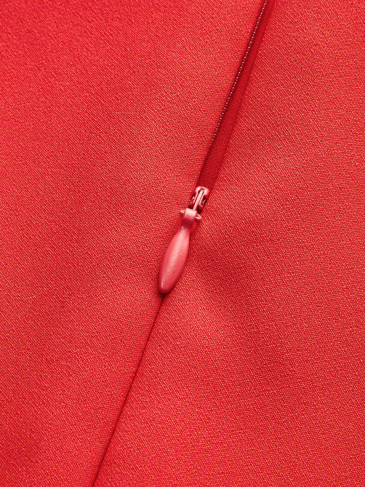 Elegant Sleeveless Mini Dress with Pleats and Metal Buttons