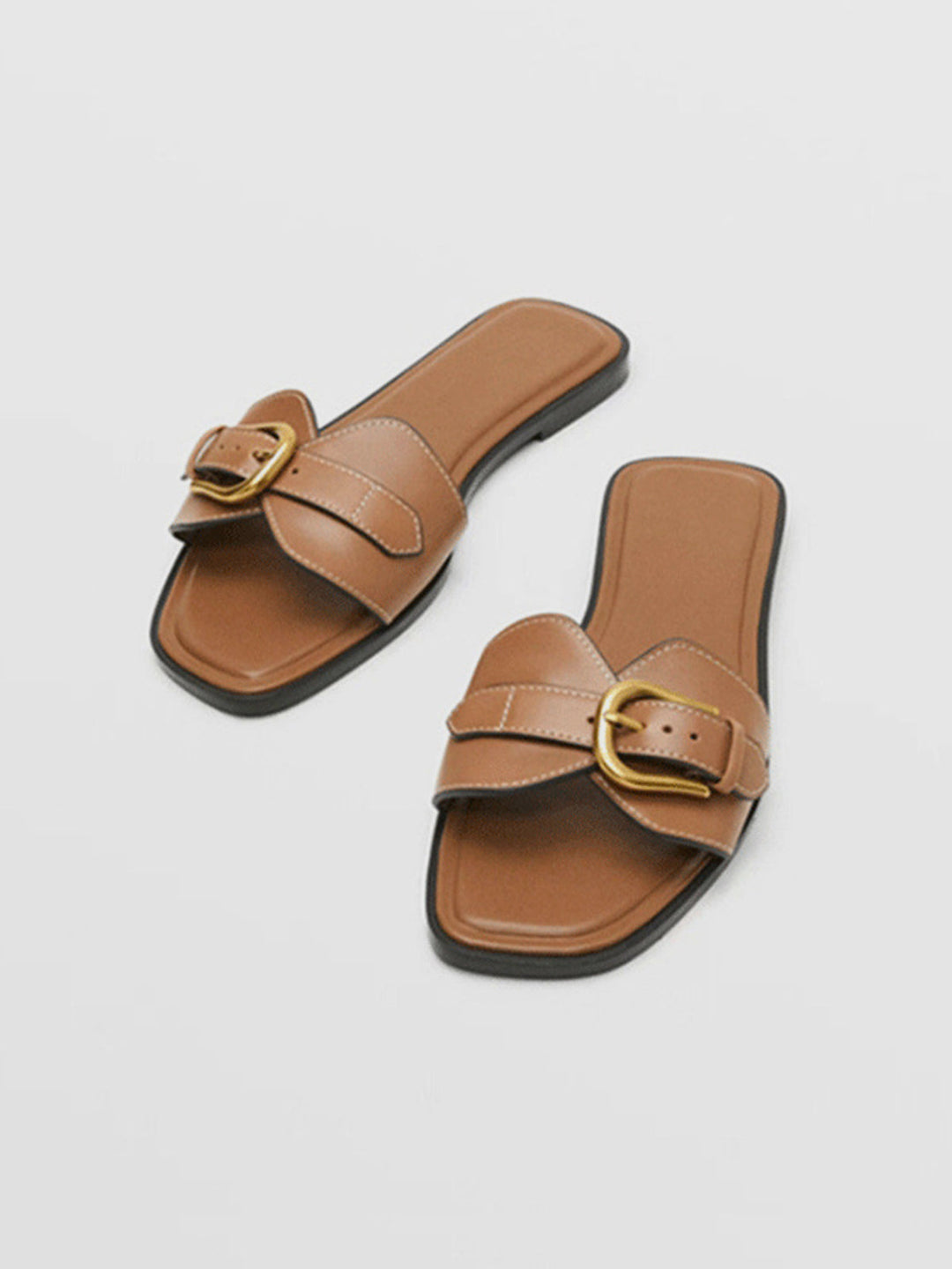 Women's foot-supporting sandals with buckles