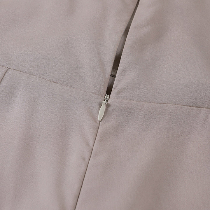 Elegant women's evening dress with V-neck & high slit