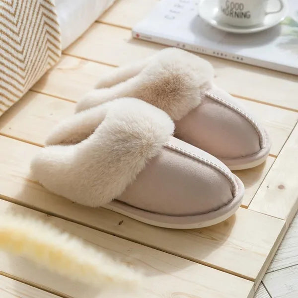 Women's slippers faux fur lining comfortable elegant