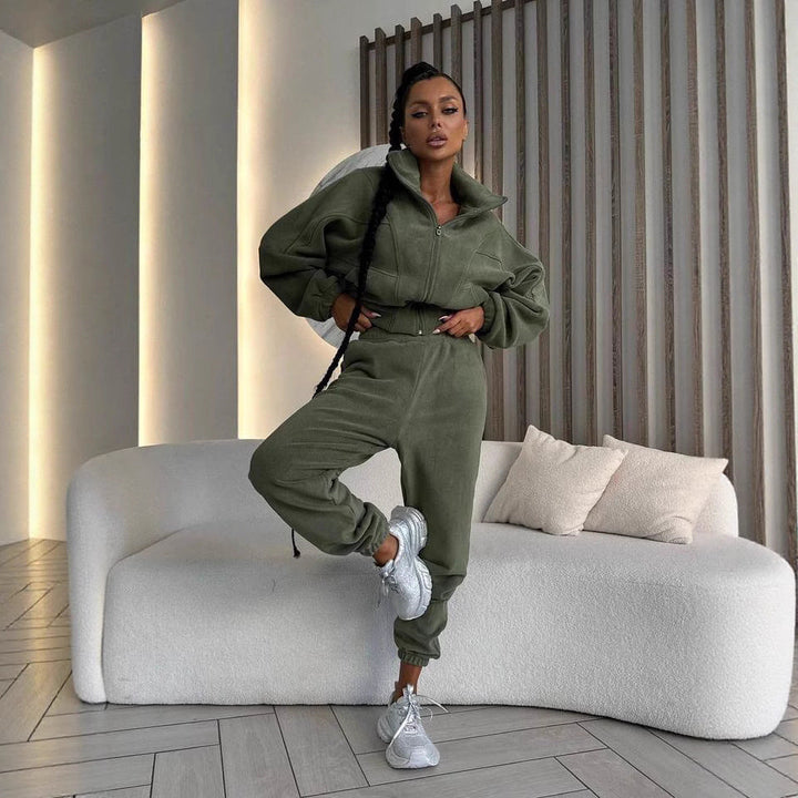 Ensemble lounge pour femmes avec fermeture éclair stylée – poches pratiques et manches larges