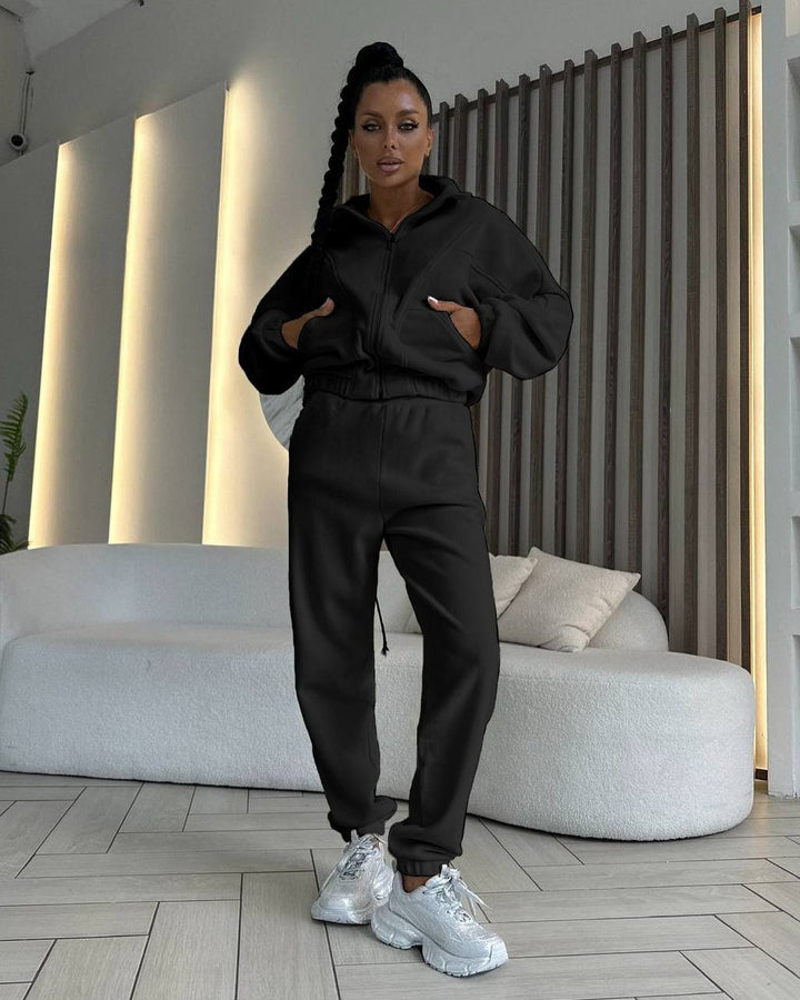 Ensemble lounge pour femmes avec fermeture éclair stylée – poches pratiques et manches larges