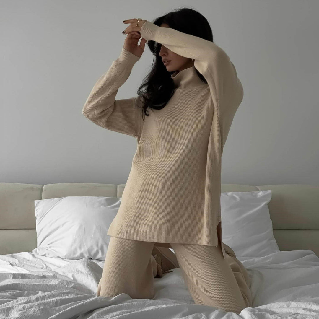 Women's loungewear set knit with high collar