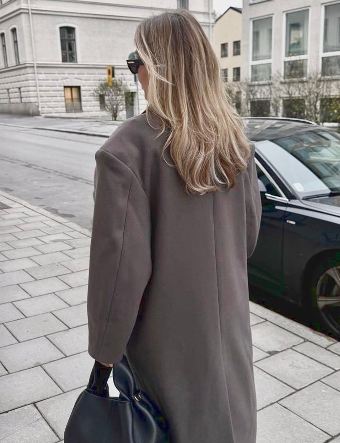 Women's Oversized Coat With Double-Breasted Buttons And Elegant Fit