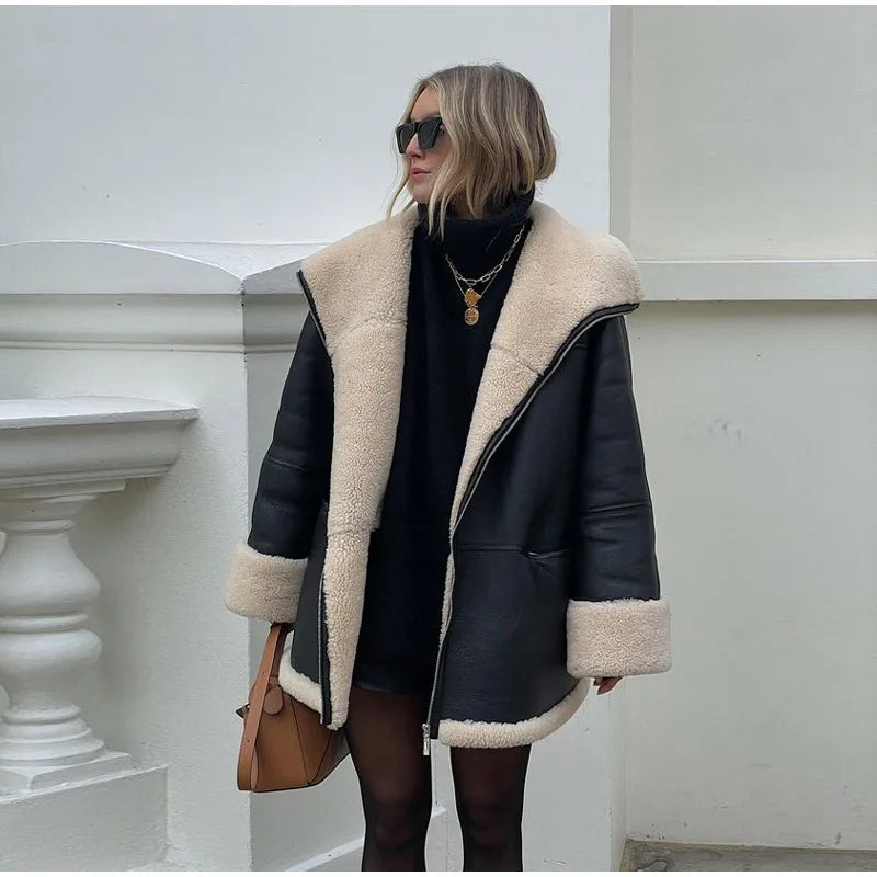 Damen Streetwear Jacke aus warmem Material