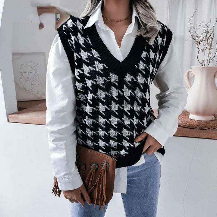 Women's Knitted Vest Sleeveless Checkered Pattern Gilet for Women