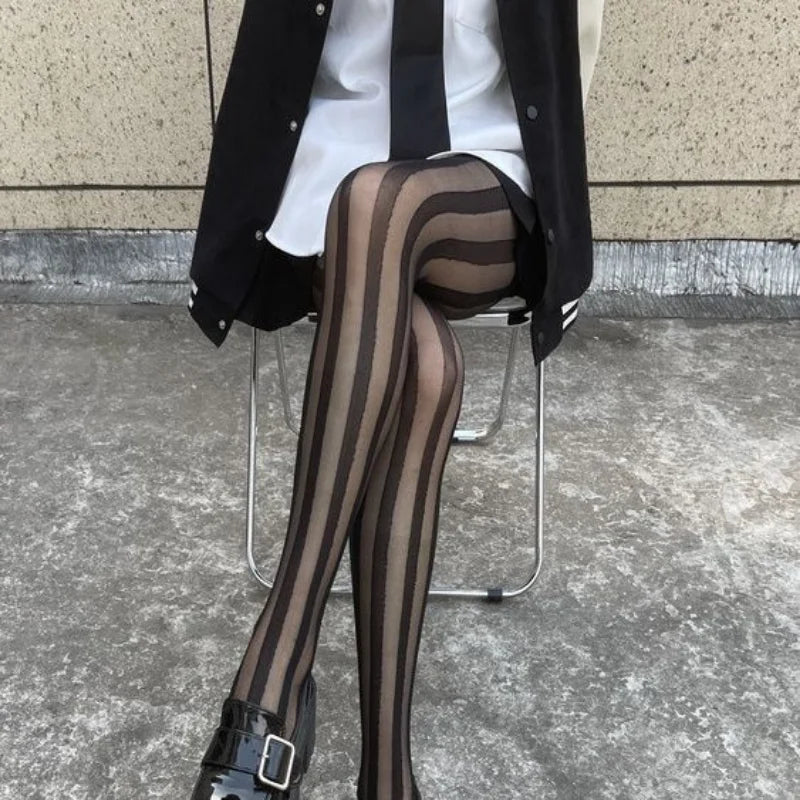 Women's tights with stripe pattern – Elegant, comfortable tights for versatile outfits