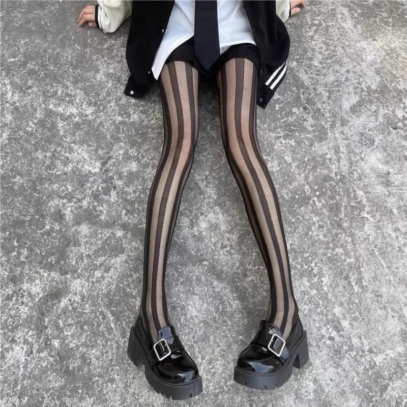 Women's tights with stripe pattern – Elegant, comfortable tights for versatile outfits