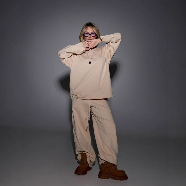 Women's sweatshirt set made of soft fabric in modern style