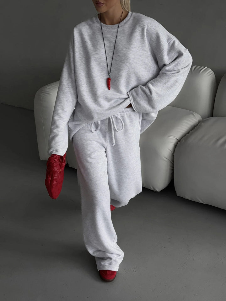 Women's sweatshirt set made of soft fabric in modern style