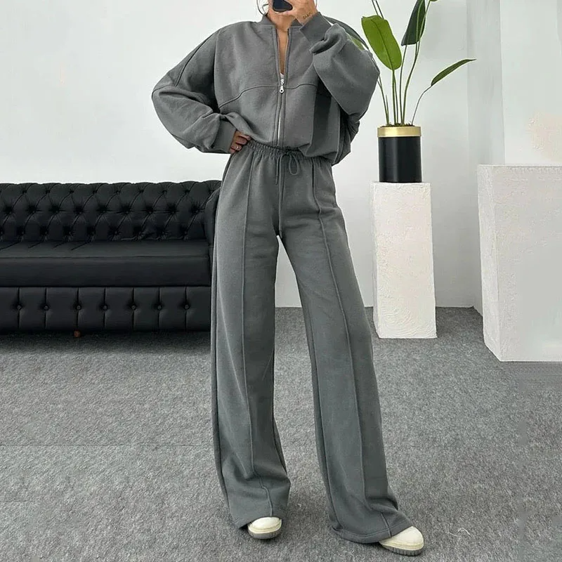 Women's Tracksuit Set Comfortable Minimalistic