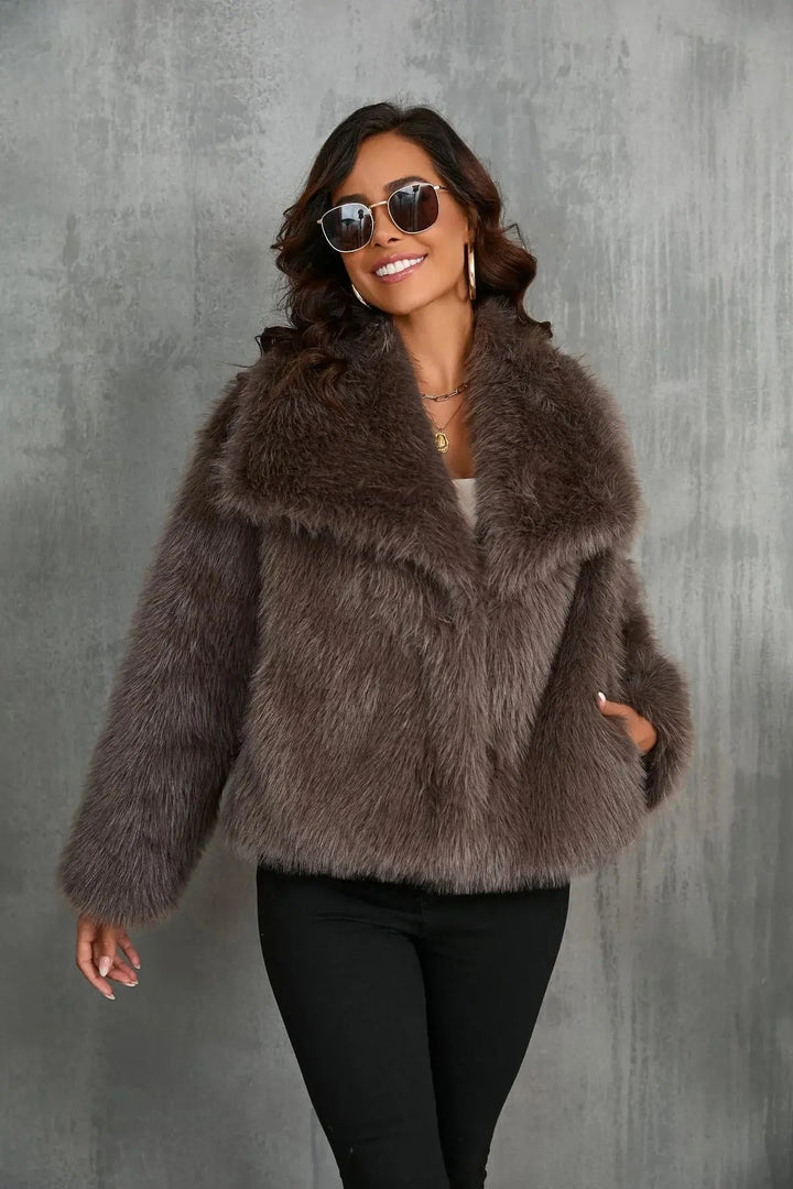 Women's jacket faux fur luxurious stylish