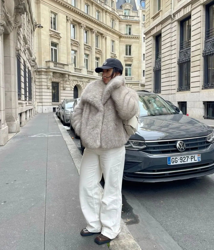 Women's jacket faux fur luxurious stylish