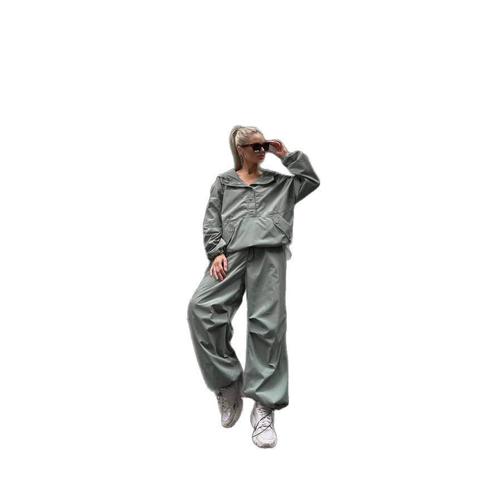 Women's jacket water-repellent with hood and adjustable hem