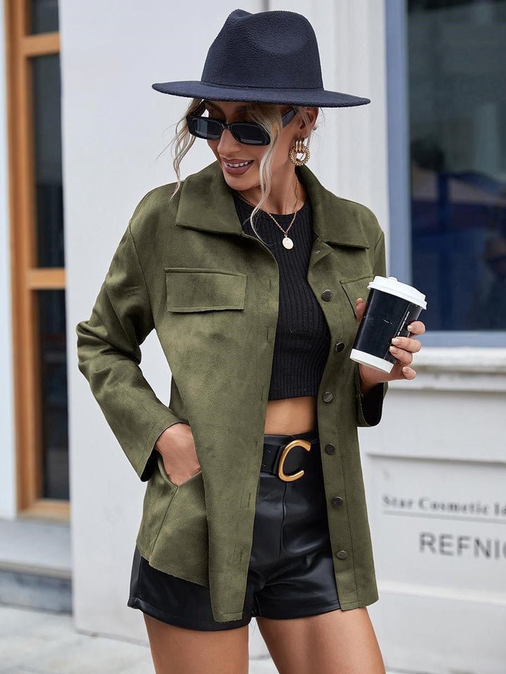 Women's suede jacket with button closure elegant design