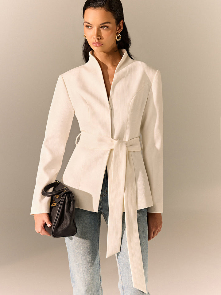 Elegant blazer with stand-up collar and long sleeves