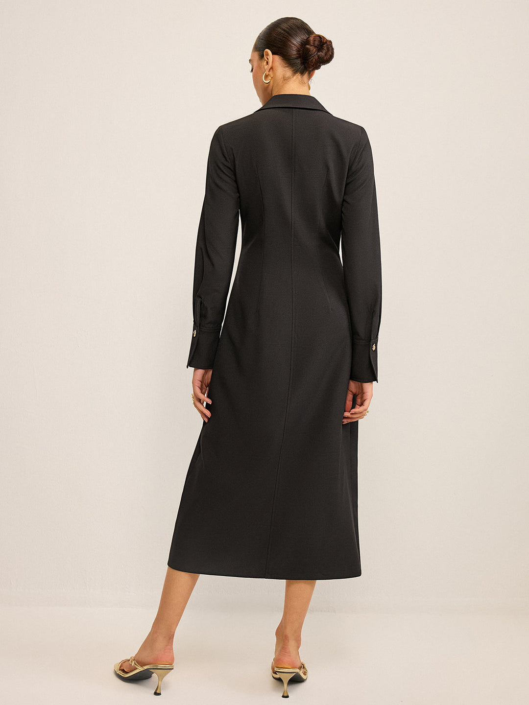 Elegant long-sleeve shirt dress with button placket