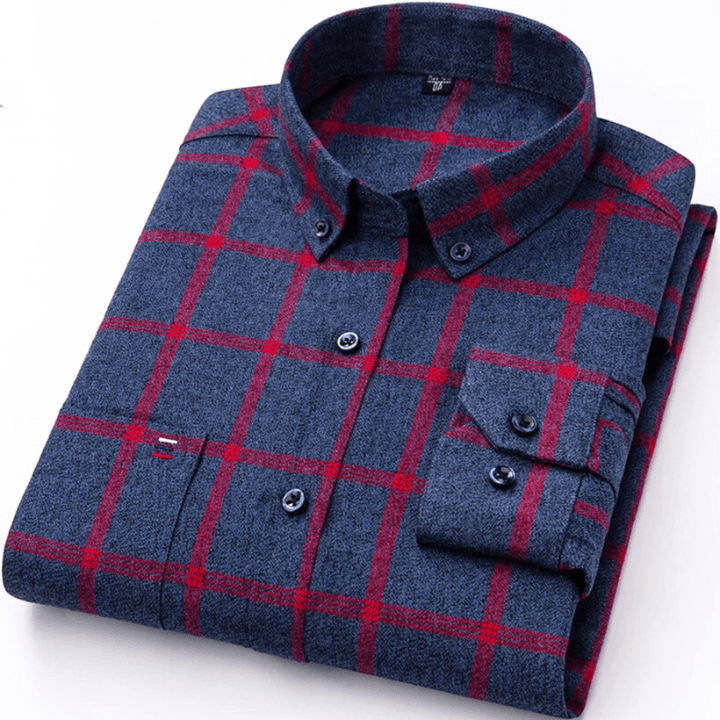 Shirt for men in classic check pattern