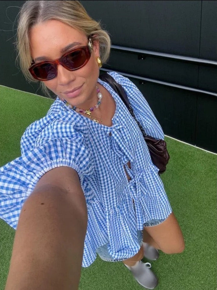 Women's summer top with puff sleeves – striped, light & trendy