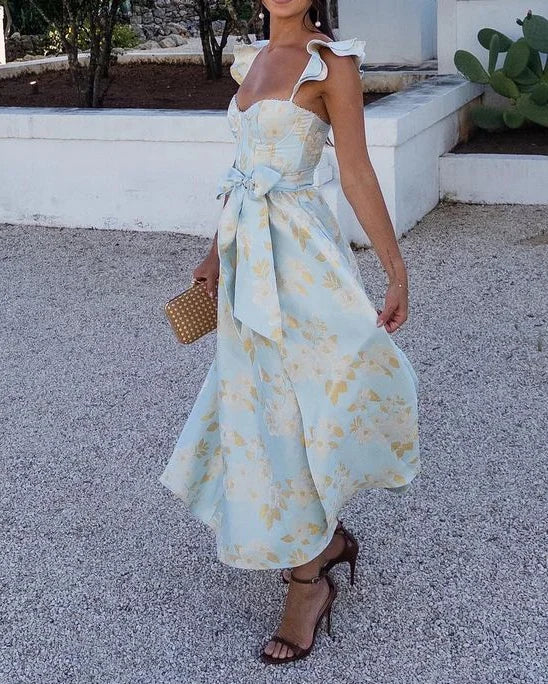 Women's dress made of polyester with butterfly sleeves and elegant cut for summer