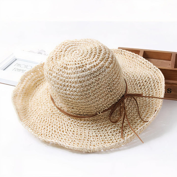 Foldable summer sun hat with wide brim