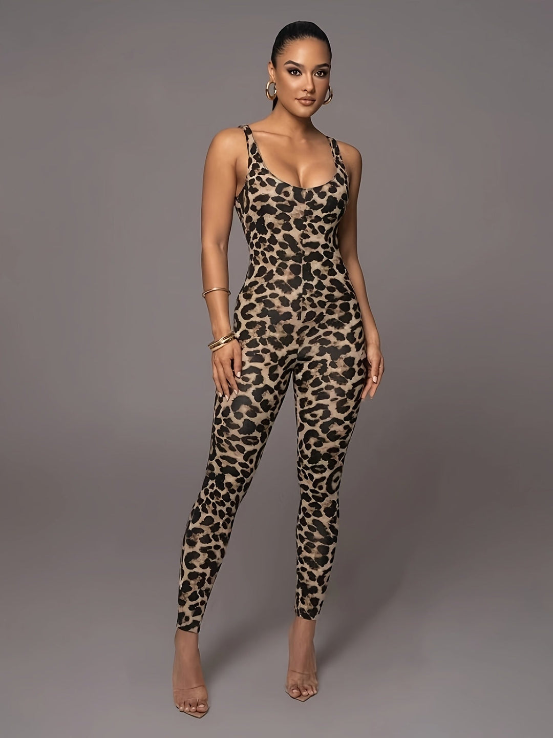 Ankle-length women's jumpsuit with sleeveless animal print