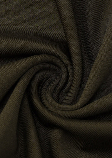 Women's dress with off-shoulder cut and elegant ruffles