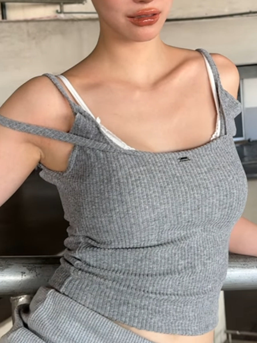 Off-shoulder women's top with fine ribbed texture