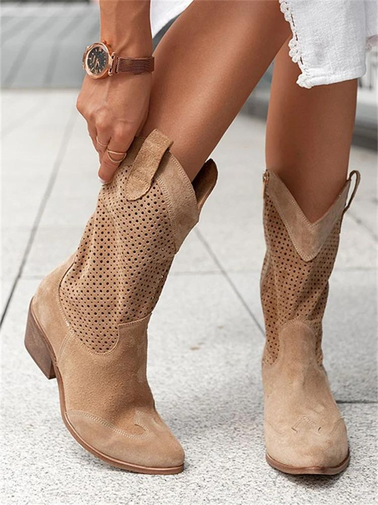 White cowboy boots made of vegan leather – Embroidered western style