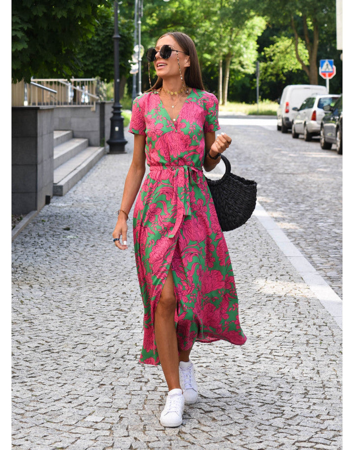 Women's midi dress with V-neck and floral pattern