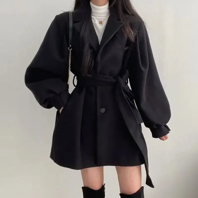 Elegant women's trench coat with belt – oversized & stylish