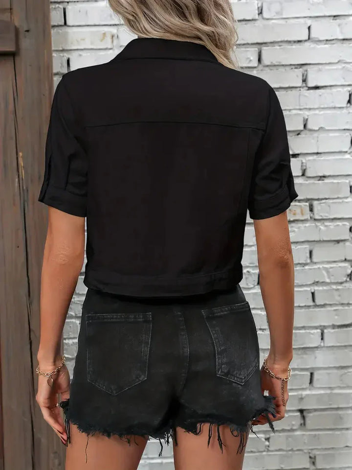 Women's denim jacket with short sleeves and snap buttons