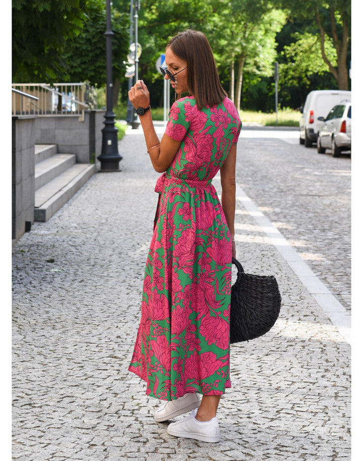 Women's midi dress with V-neck and floral pattern