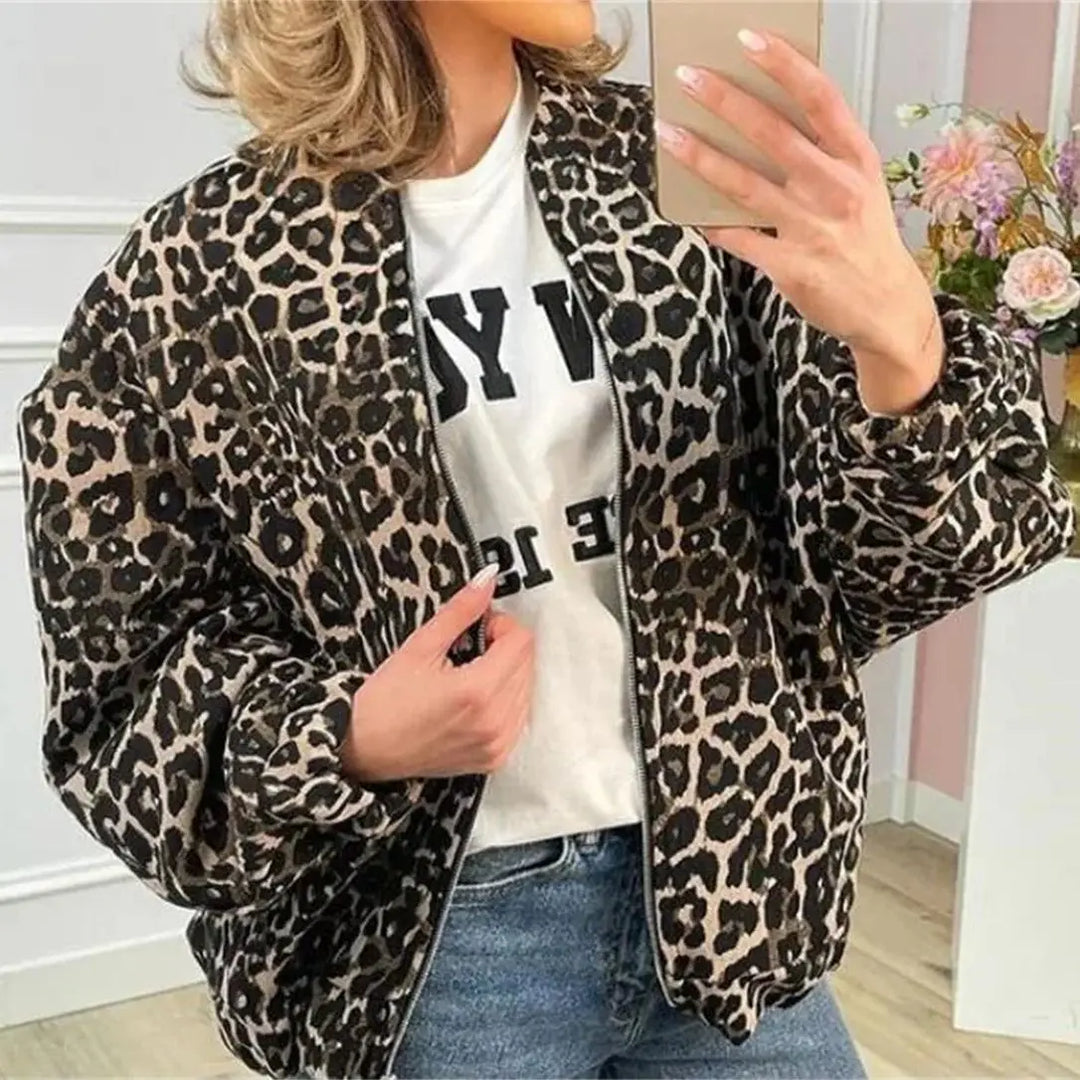 Women's bomber jacket with leopard pattern
