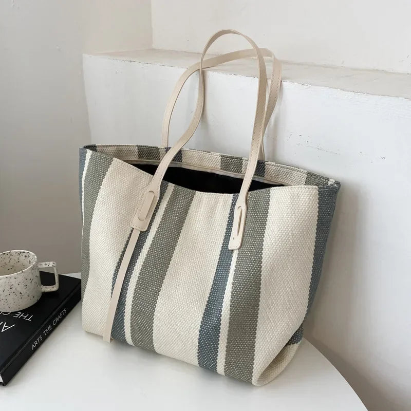 Sac en paille pour femmes – Grande sac de plage en raffia rayé avec fermeture éclair