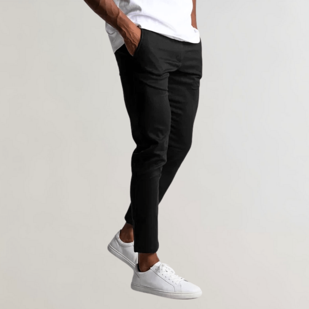 Stylish chino pants for men in slim fit, comfortable and versatile