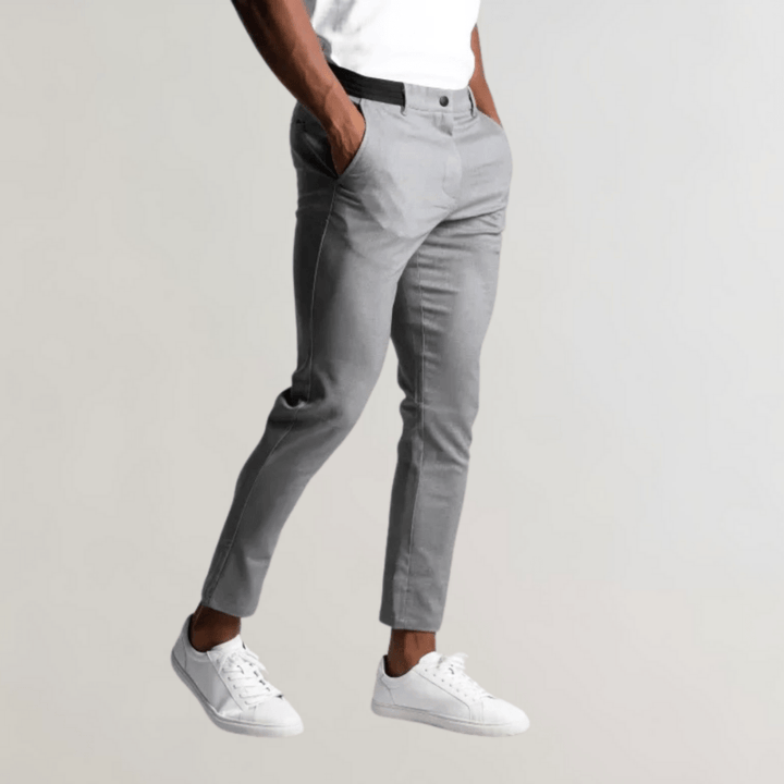 Stylish chino pants for men in slim fit, comfortable and versatile