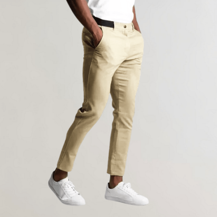 Stylish chino pants for men in slim fit, comfortable and versatile