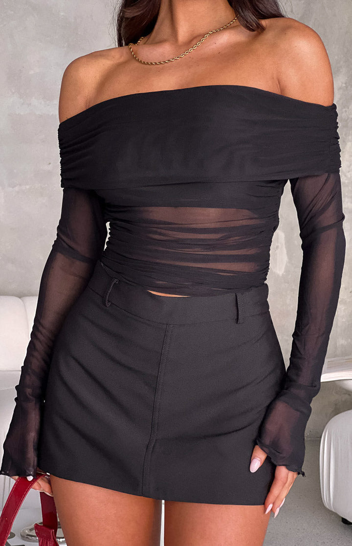 Women's dress made of mesh with off-shoulder design and elegant fit – for the summer