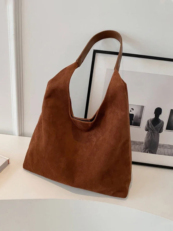 Elegant vegan suede bag – Spacious shoulder handbag