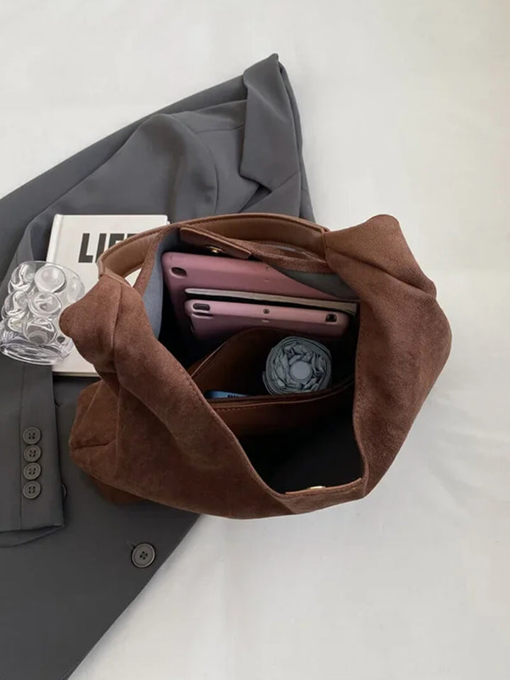 Elegant vegan suede bag – Spacious shoulder handbag