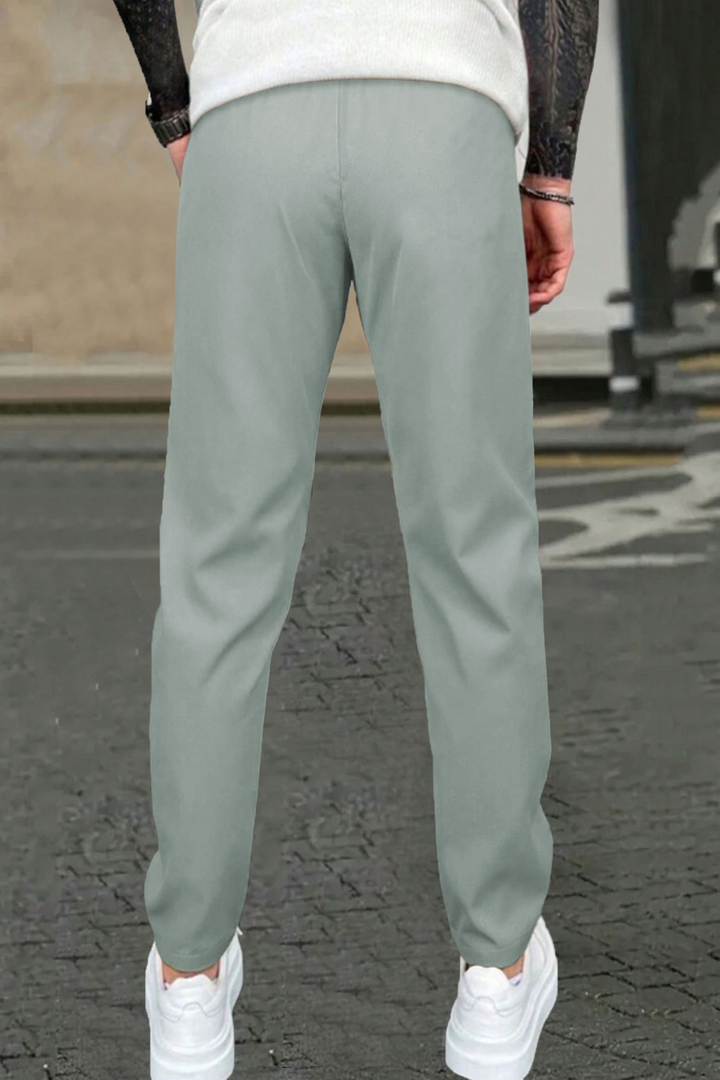 Modern chino pants for style and comfort - elastic material