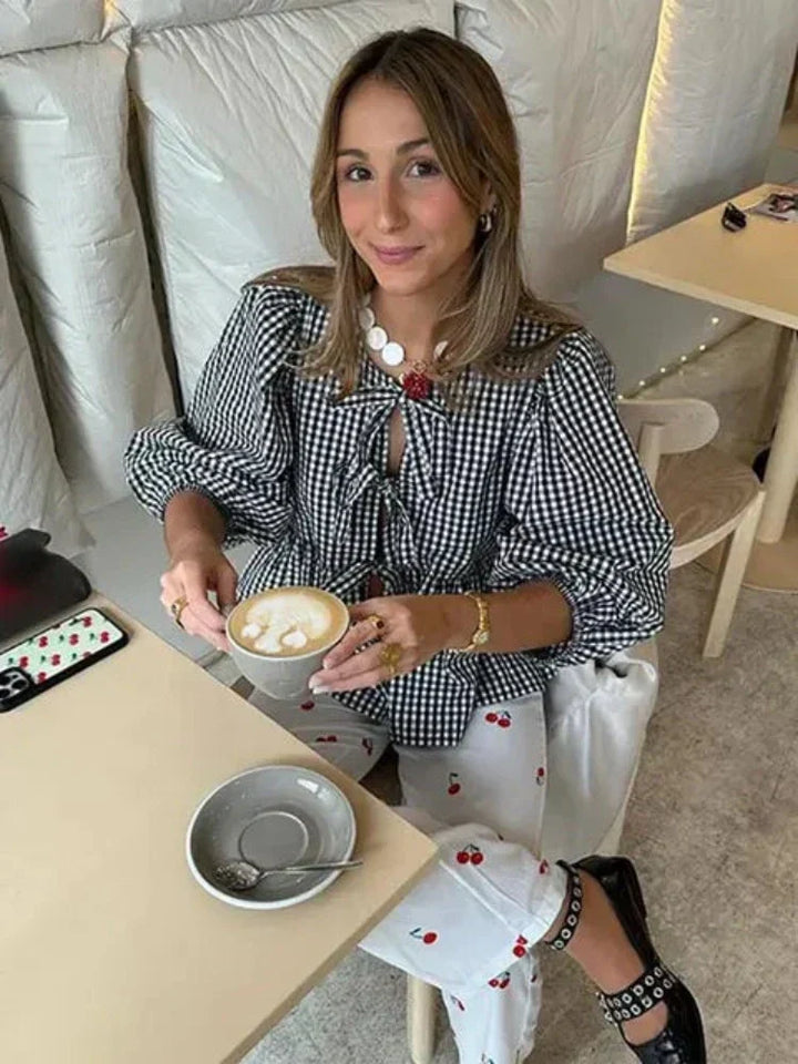 Women's summer top with puff sleeves – striped, light & trendy