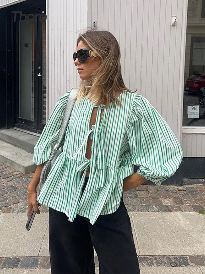 Women's summer top with puff sleeves – striped, light & trendy