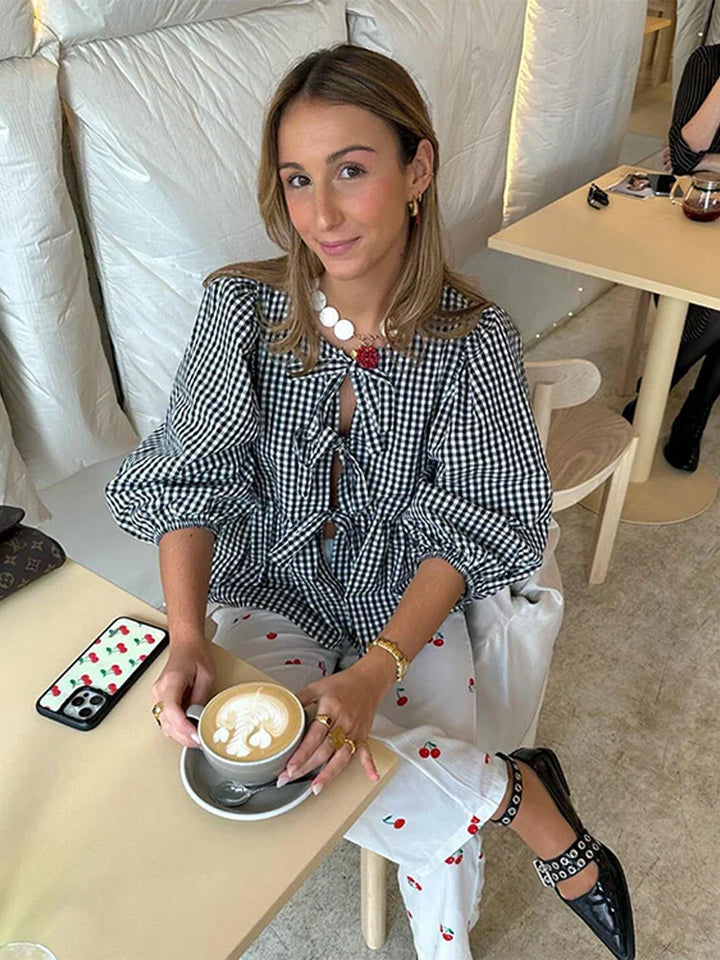 Women's summer top with puff sleeves – striped, light & trendy